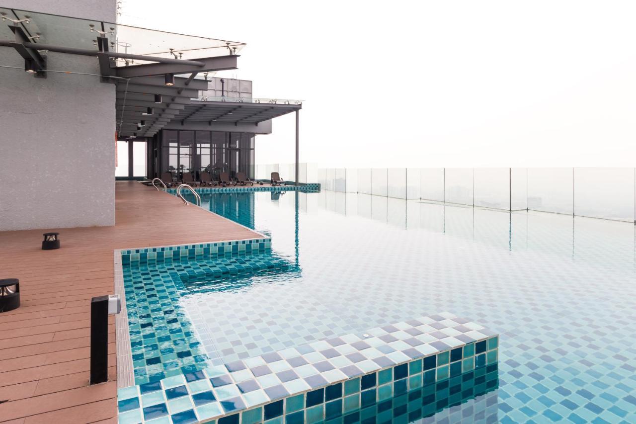 Eko Cheras Premium Suite Kuala Lumpur Exterior photo