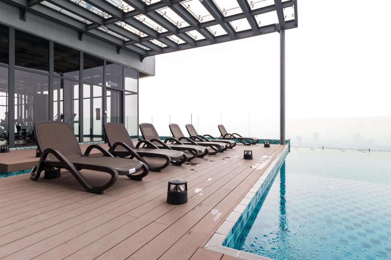 Eko Cheras Premium Suite Kuala Lumpur Exterior photo